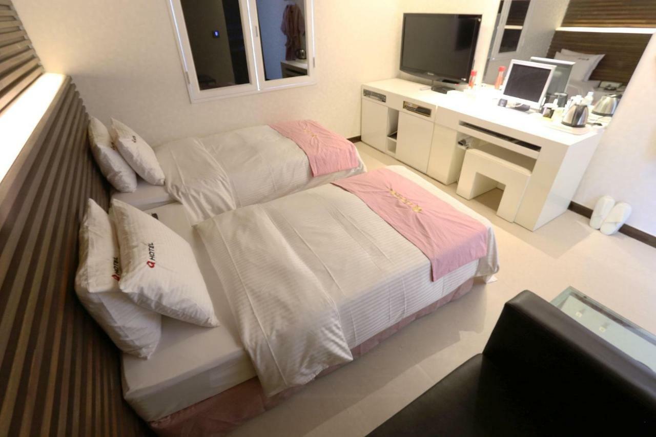 Q Hotel Paju Ngoại thất bức ảnh