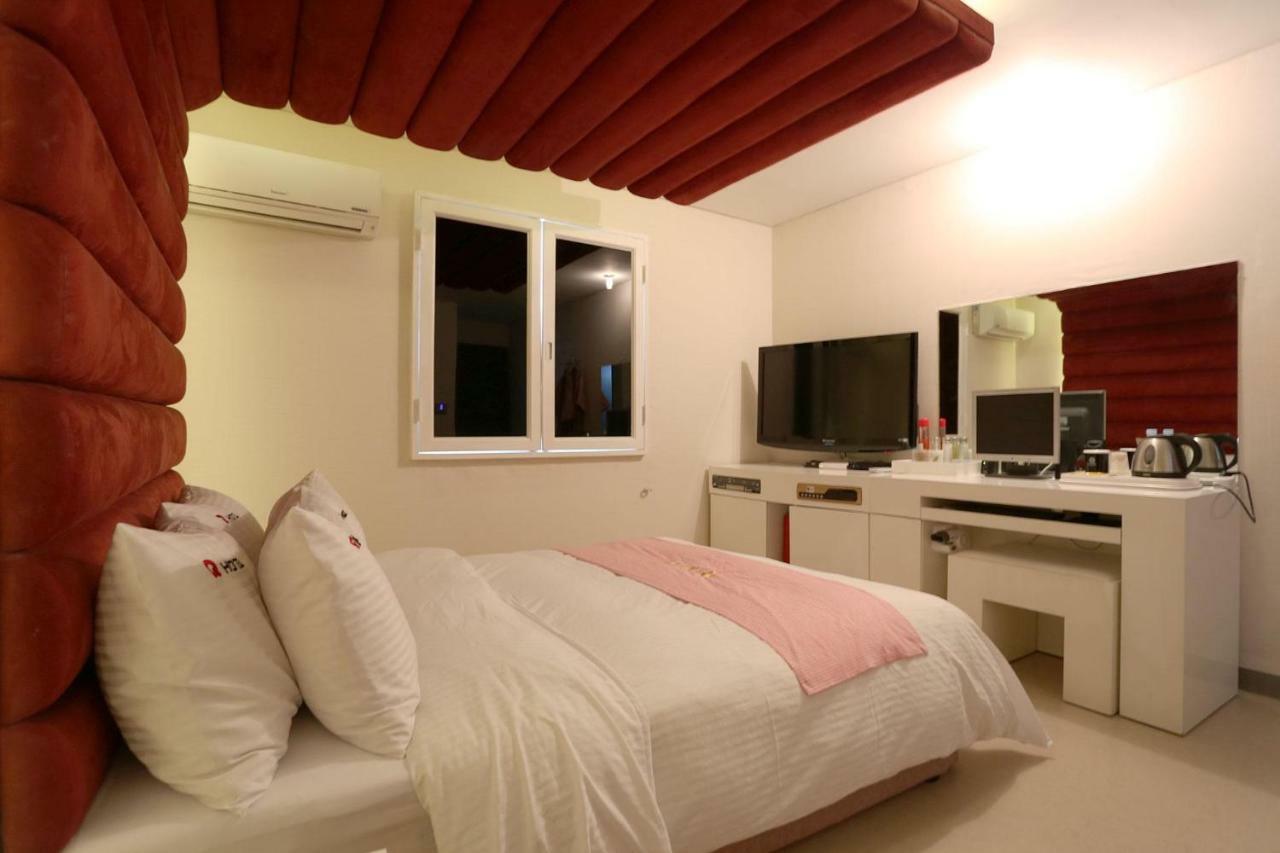 Q Hotel Paju Ngoại thất bức ảnh