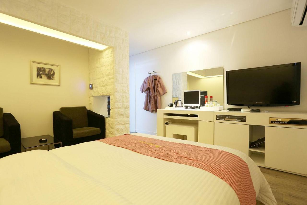 Q Hotel Paju Ngoại thất bức ảnh
