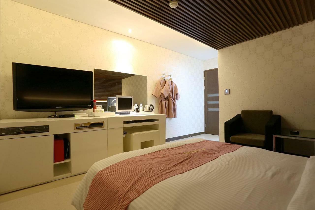 Q Hotel Paju Ngoại thất bức ảnh