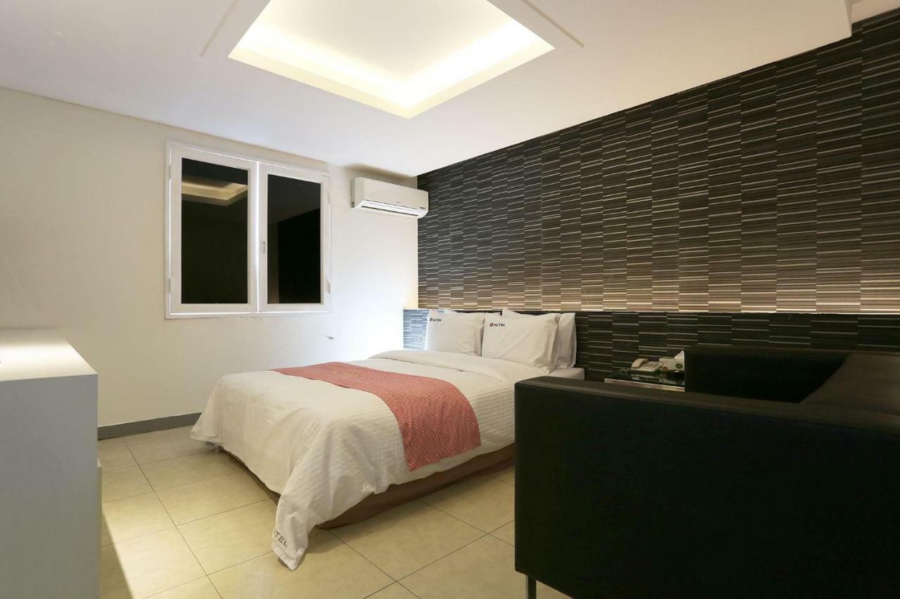 Q Hotel Paju Ngoại thất bức ảnh