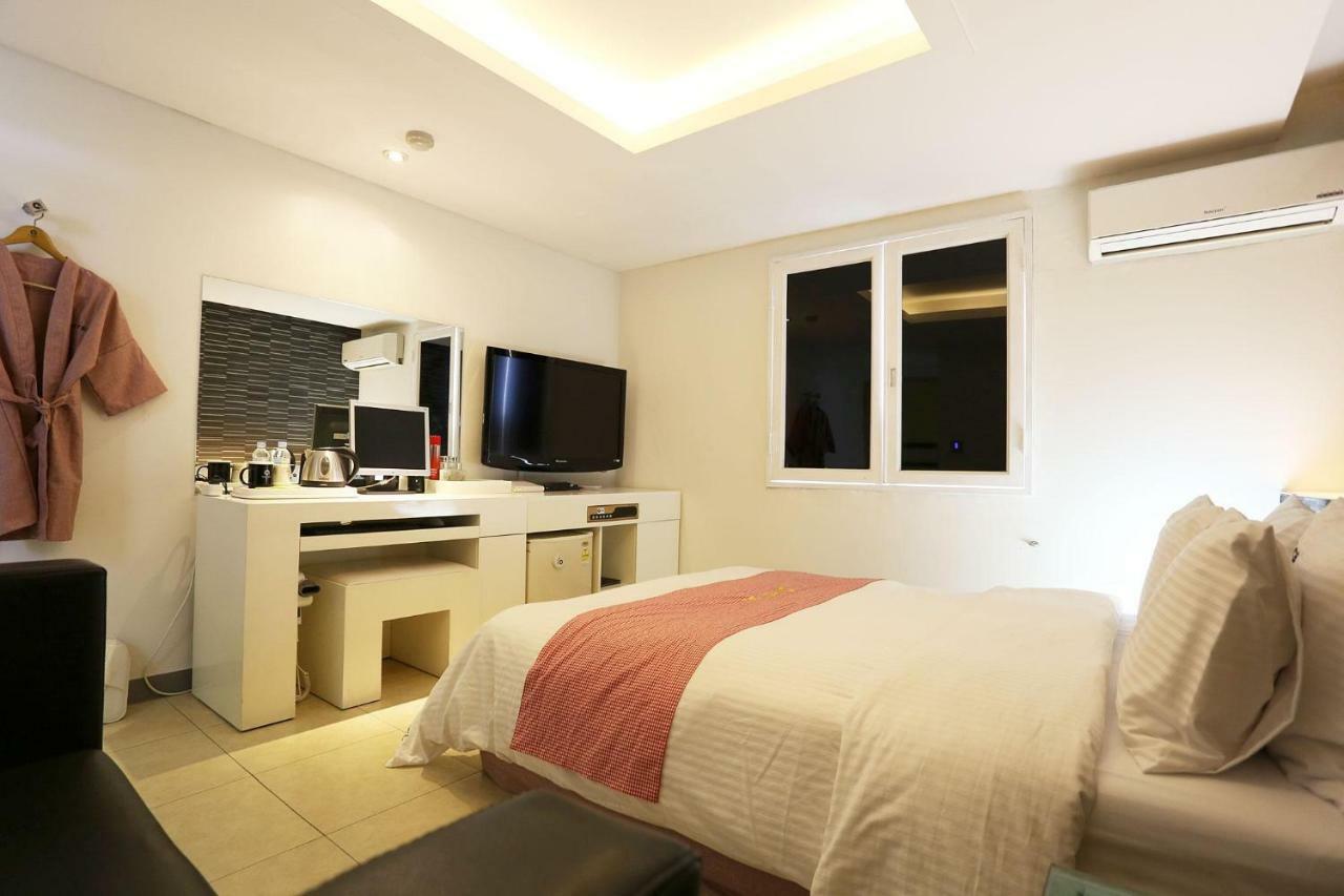 Q Hotel Paju Ngoại thất bức ảnh